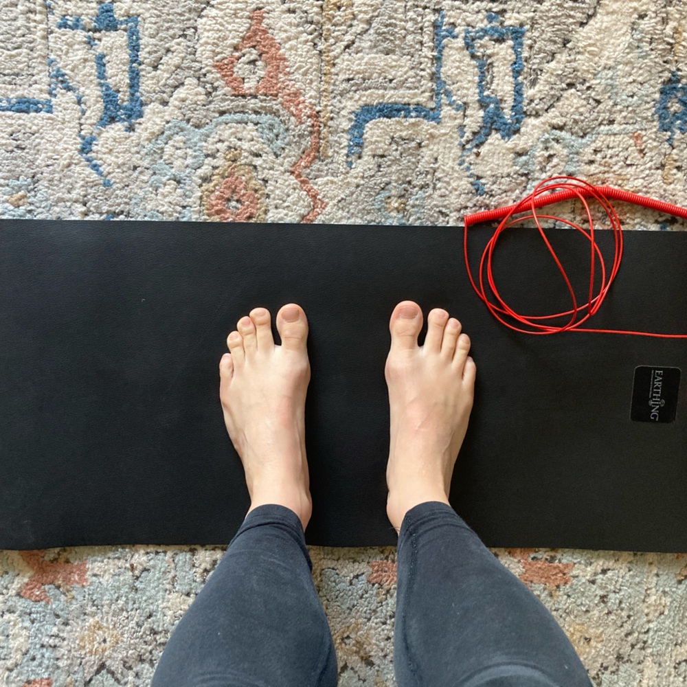 Black Grounding Mat with Cord for In-Home Earthing